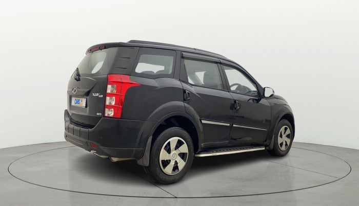 2017 Mahindra XUV500 W6, Diesel, Manual, 76,882 km, Right Back Diagonal
