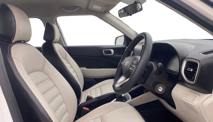 2022 Hyundai VENUE S (O) 1.0 TURBO IMT, Petrol, Manual, 18,405 km, Right Side Front Door Cabin