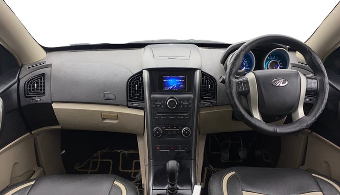 2016 Mahindra XUV500 W6, Diesel, Manual, 46,965 km, Dashboard