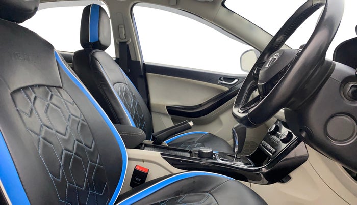 2020 Tata NEXON XZA PLUS (O) PETROL DUAL TONE, Petrol, Automatic, 55,936 km, Right Side Front Door Cabin