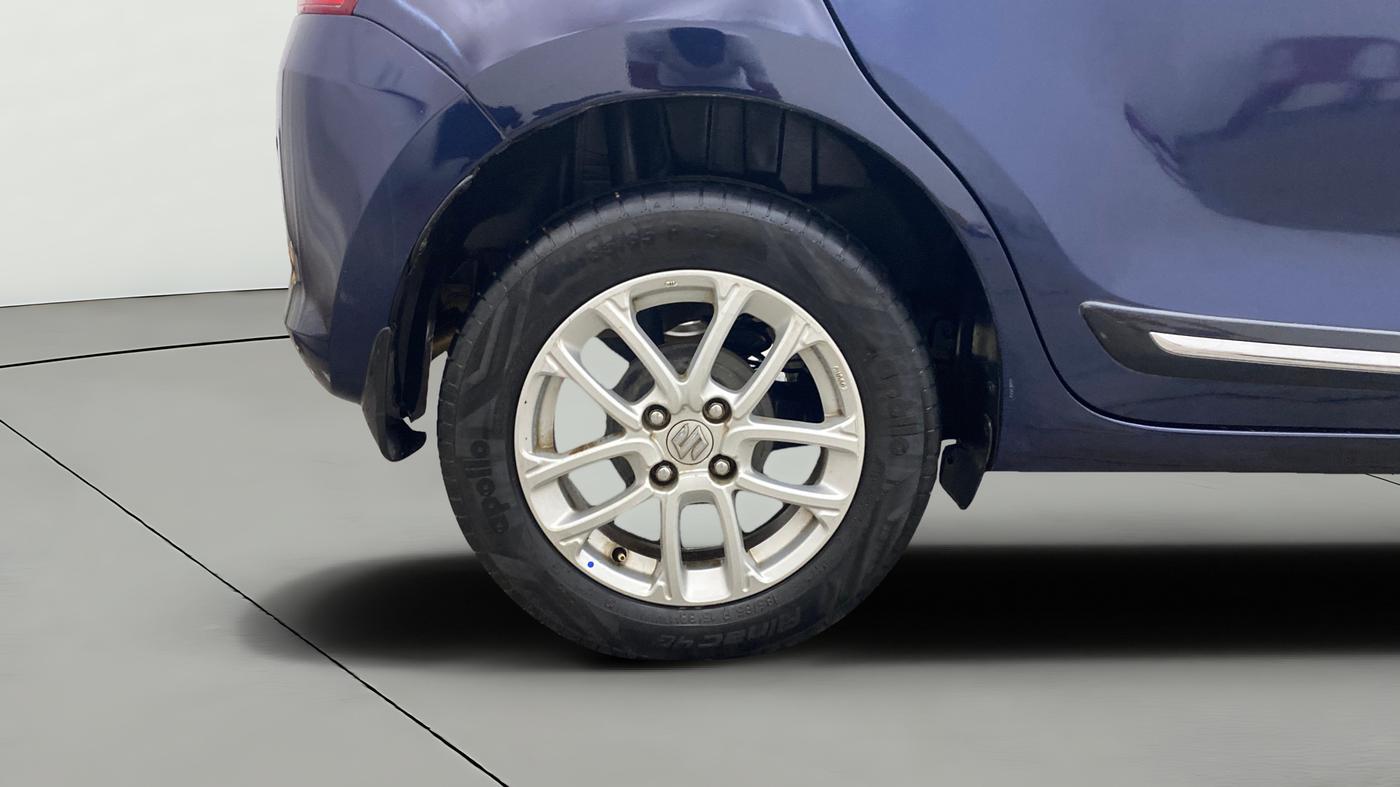 2018 Maruti Swift ZXI AMT, Petrol, Automatic, 1,18,478 km, Right Rear Wheel