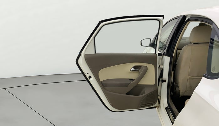 2014 Skoda Rapid ELEGANCE 1.6 MPI AT, Petrol, Automatic, 62,543 km, LHS Rear Door