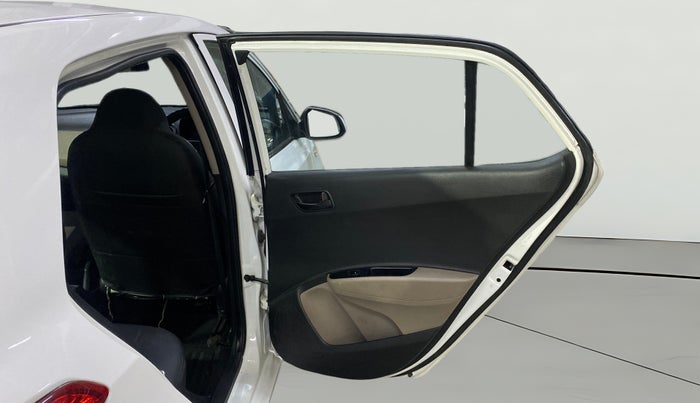 2018 Hyundai Grand i10 MAGNA AT 1.2 KAPPA VTVT, Petrol, Automatic, 31,314 km, RHS Rear Door