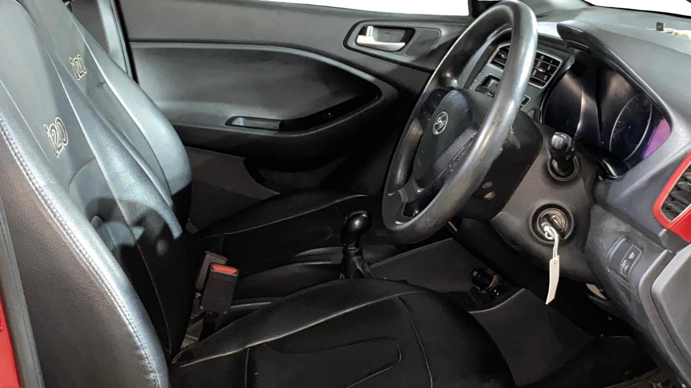 2020 Hyundai Elite i20 SPORTZ PLUS 1.2 DUAL TONE, Petrol, Manual, 57,933 km, Right Side Front Door Cabin