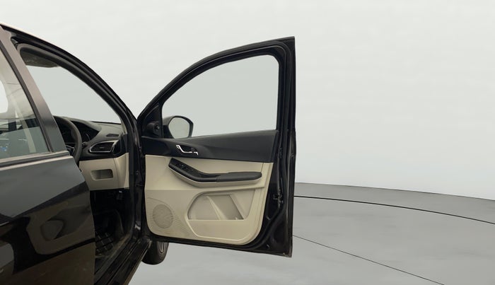 2022 Tata Tiago  XZ Plus (O) , Petrol, Manual, 16,423 km, RHS Front Door