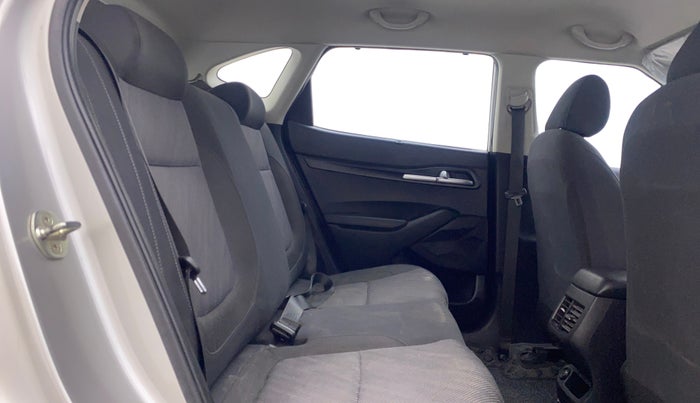2022 KIA SELTOS HTK PLUS 1.5, Petrol, Manual, 39,299 km, Right Side Rear Door Cabin