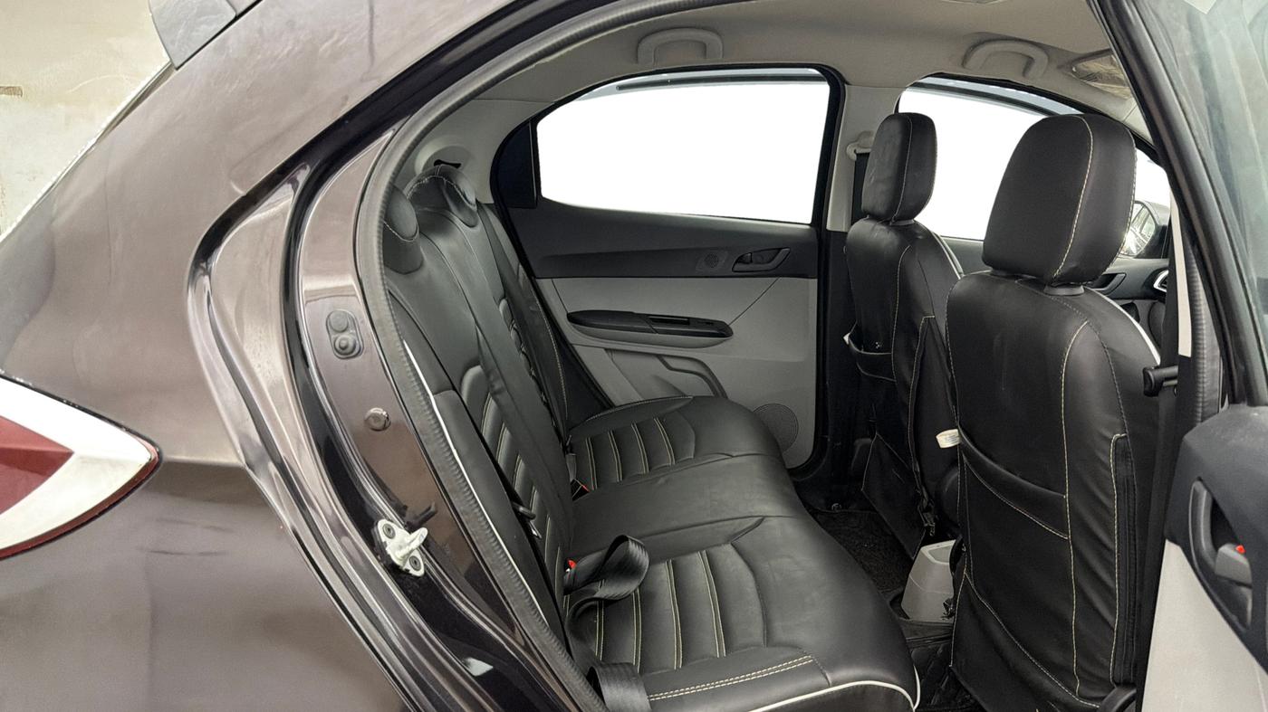 2023 Tata Tiago XTA PETROL, Petrol, Automatic, 19,334 km, Right Side Rear Door Cabin