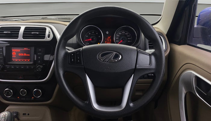 2016 Mahindra TUV300 T8, Diesel, Manual, 89,304 km, Steering Wheel Close Up