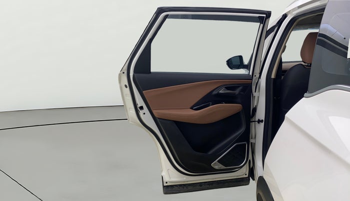 2024 MG HECTOR PLUS SHARP PRO 1.5 TURBO MT 7 STR, Petrol, Manual, 11,010 km, LHS Rear Door