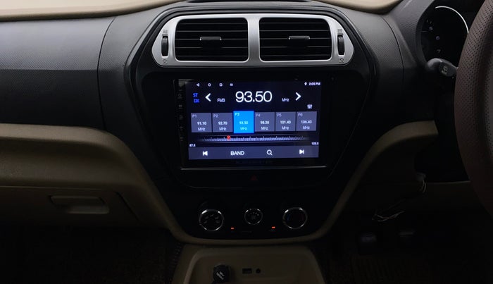 2016 Mahindra TUV300 T8, Diesel, Manual, 1,19,569 km, Air Conditioner