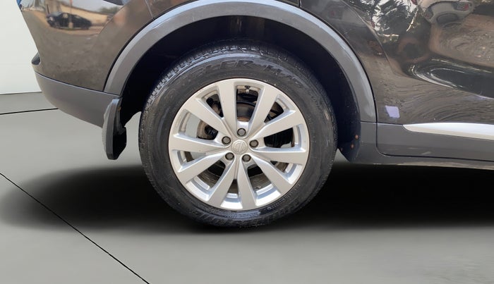 2023 MG ASTOR SUPER 1.5 MT, Petrol, Manual, 81,227 km, Right Rear Wheel