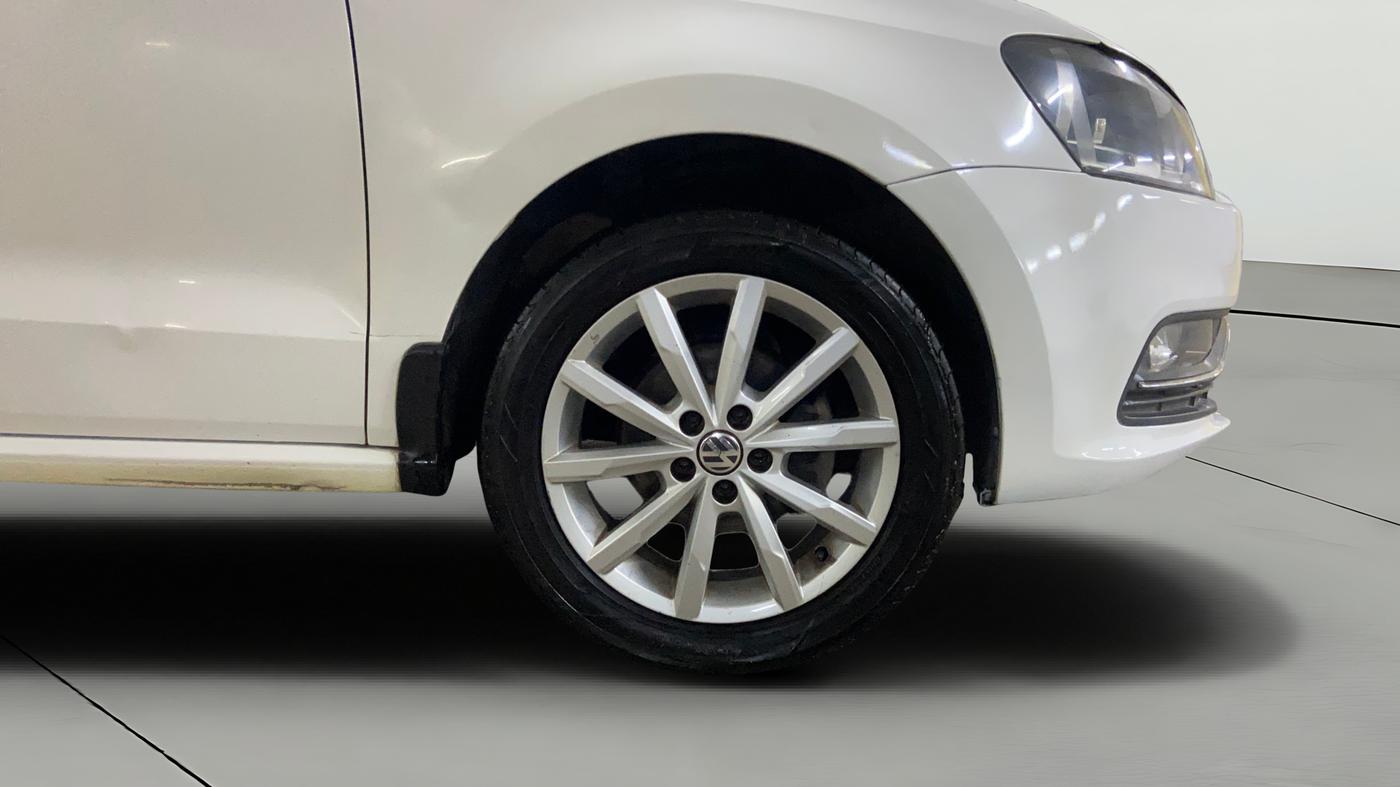 2017 Volkswagen Polo GT TSI AT, Petrol, Automatic, 66,547 km, Right Front Wheel