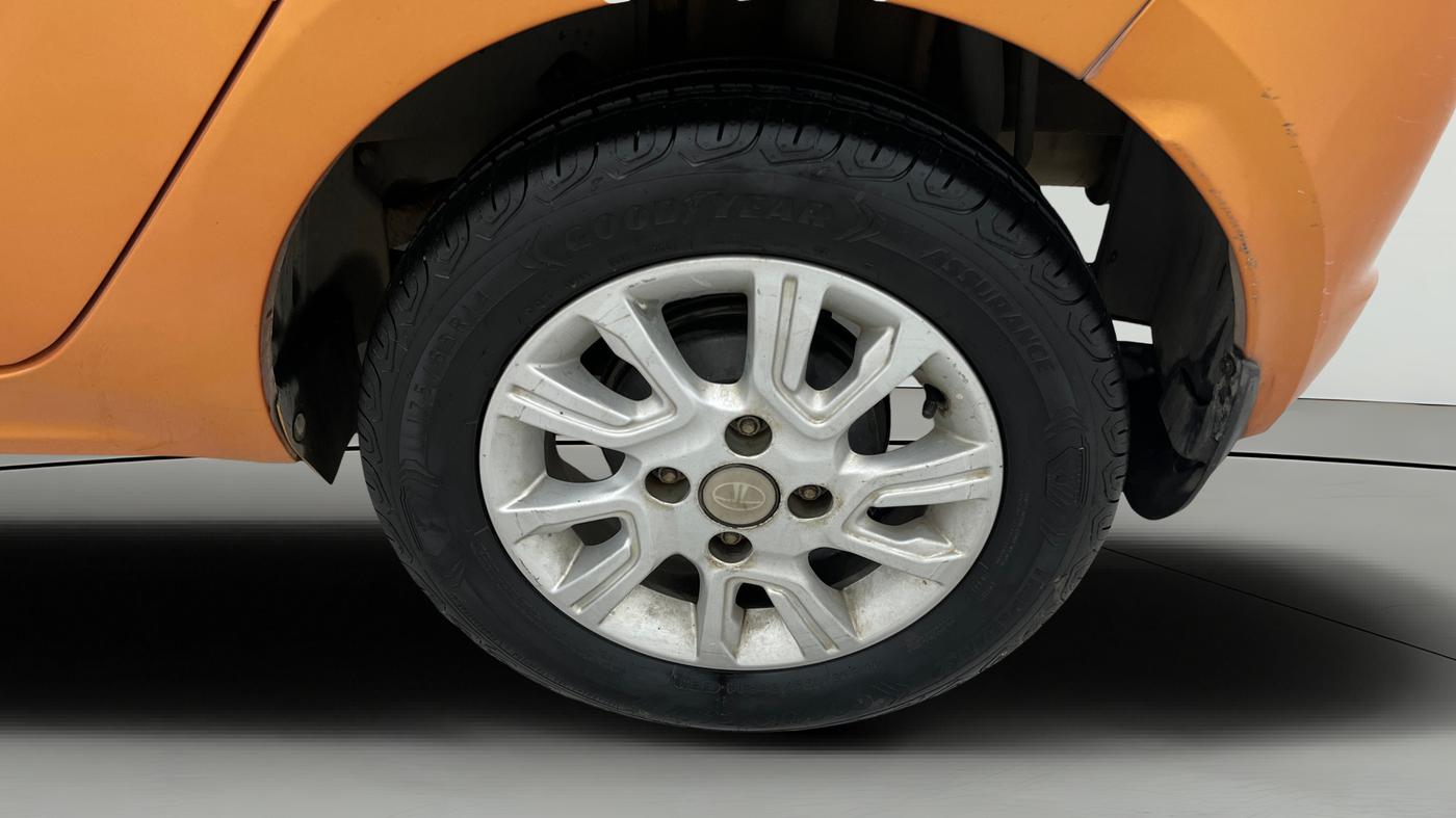 2018 Tata Tiago XZA PETROL, Petrol, Automatic, 57,504 km, Left Rear Wheel