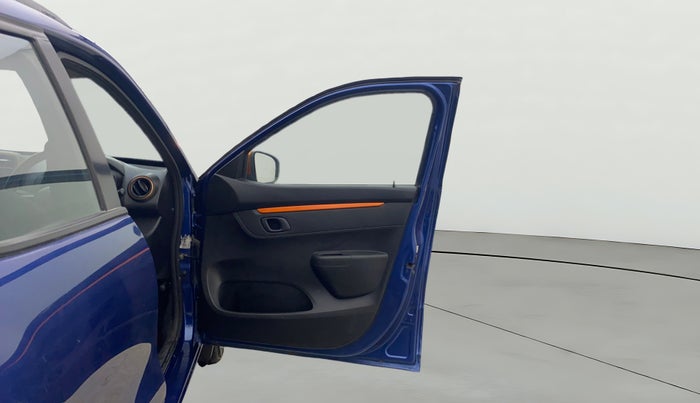 2017 Renault Kwid CLIMBER 1.0 AMT, Petrol, Automatic, 19,505 km, RHS Front Door