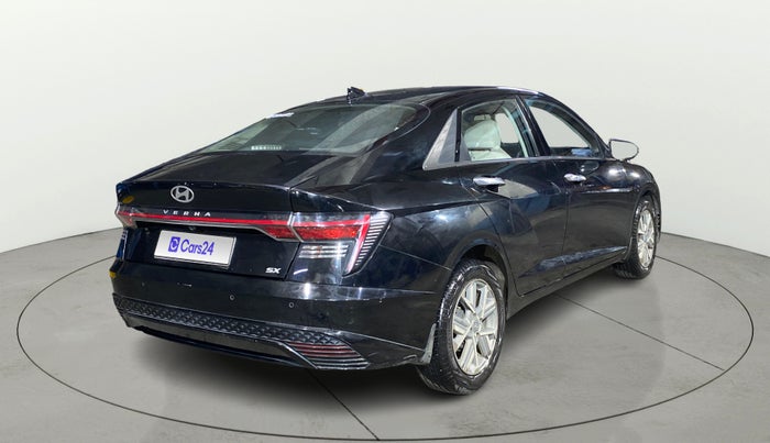2024 Hyundai Verna SX (O) 1.5 MPI MT, Petrol, Manual, 9,359 km, Right Back Diagonal