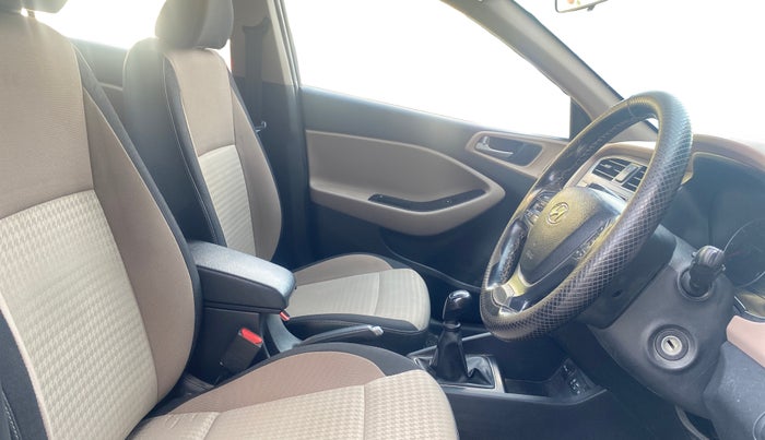 2020 Hyundai NEW I20 SPORTZ 1.2 MT, Petrol, Manual, 77,656 km, Right Side Front Door Cabin