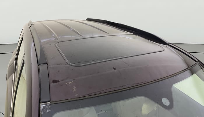 2017 Mahindra XUV500 W10, Diesel, Manual, 72,010 km, Roof