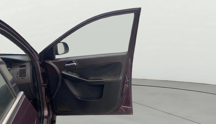 2012 Tata Manza EXL QUADRAJET, Diesel, Manual, 1,10,187 km, RHS Front Door