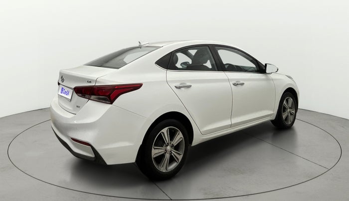 2019 Hyundai Verna 1.6 VTVT SX + AT, Petrol, Automatic, 81,131 km, Right Back Diagonal