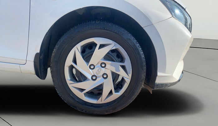 2021 Hyundai NEW I20 MAGNA 1.2 MT, Petrol, Manual, 37,237 km, Right Front Wheel