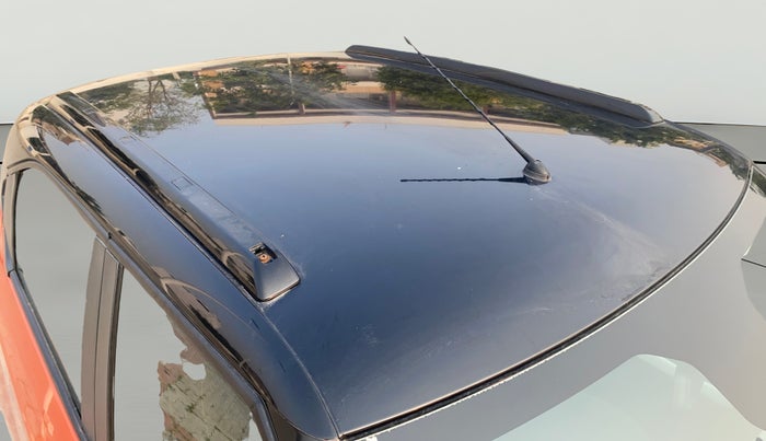 2021 Tata PUNCH CREATIVE  1.2 RTN DUAL TONE, Petrol, Manual, 30,276 km, Roof