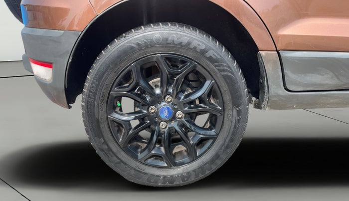 2017 Ford Ecosport TITANIUM 1.5L DIESEL, Diesel, Manual, 1,29,287 km, Right Rear Wheel