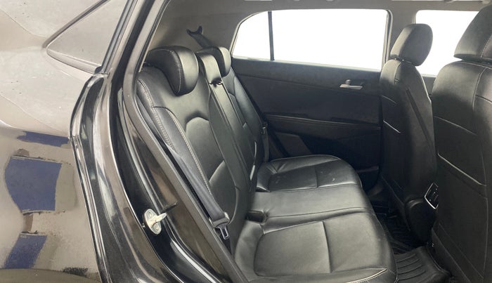 2019 Hyundai Creta SX (O) EXECUTIVE 1.6 PETROL, Petrol, Manual, 1,02,019 km, Right Side Rear Door Cabin