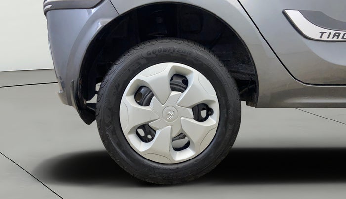 2023 Tata Tiago XT (O) PETROL, Petrol, Manual, 10,442 km, Right Rear Wheel