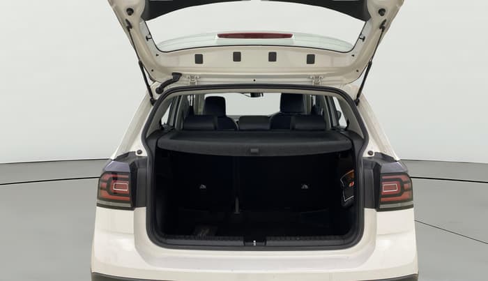 2023 Volkswagen TAIGUN TOPLINE 1.0 TSI MT, Petrol, Manual, 75,967 km, Boot Open Zoomed View