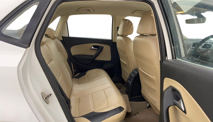 2016 Volkswagen Ameo HIGHLINE1.2L, Petrol, Manual, 29,049 km, Right Side Rear Door Cabin