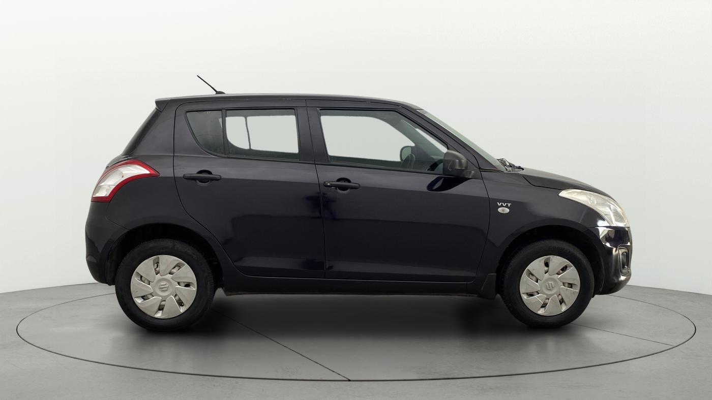 2017 Maruti Swift LXI (O), Petrol, Manual, 56,586 km, Right Side View