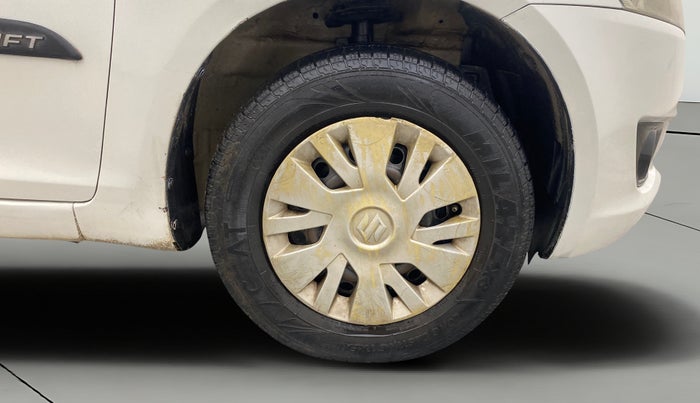 2013 Maruti Swift VDI, Diesel, Manual, 1,49,912 km, Right Front Wheel