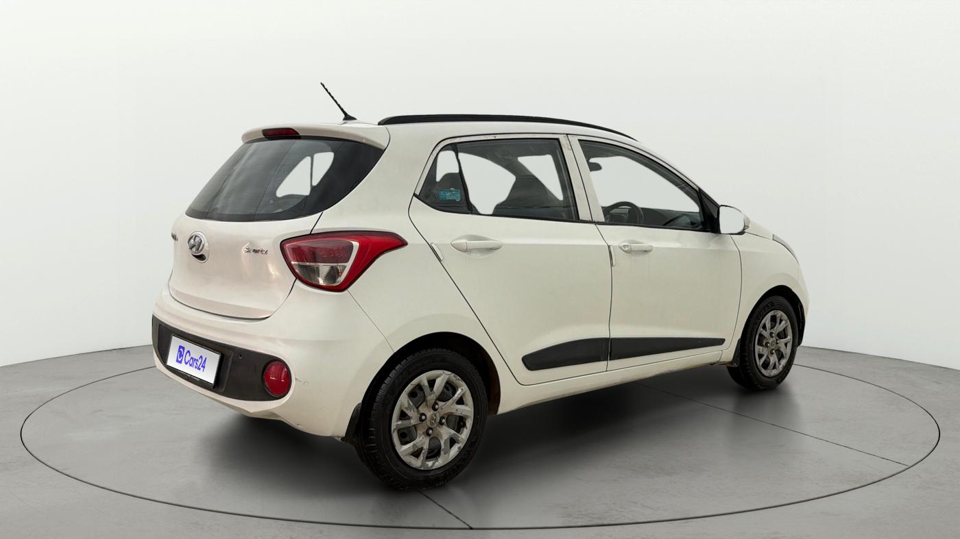 2018 Hyundai Grand i10 SPORTZ 1.2 KAPPA VTVT, CNG, Manual, 89,037 km, Right Back Diagonal
