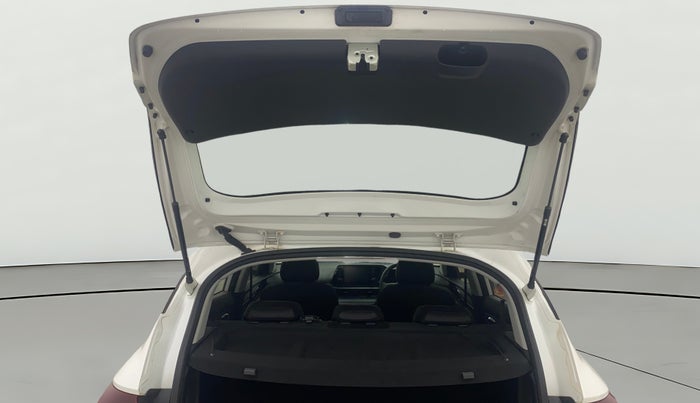 2023 Hyundai NEW I20 Sportz 1.2 IVT, Petrol, Automatic, 36,284 km, Boot Door Open