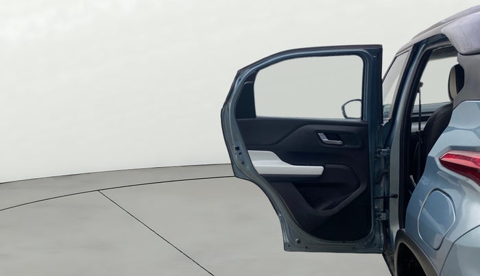 2022 Tata PUNCH CREATIVE  AMT, Petrol, Automatic, 29,558 km, LHS Rear Door