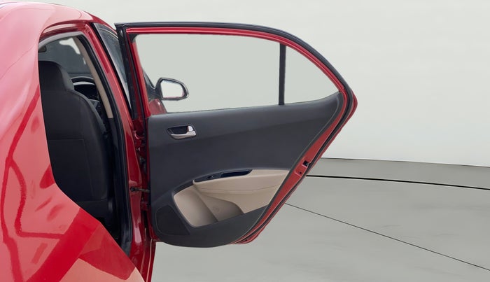 2014 Hyundai Xcent S 1.2, Petrol, Manual, 1,37,662 km, RHS Rear Door