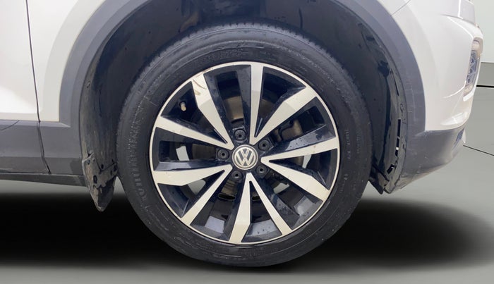 2019 Volkswagen T-ROC 1.5 TSI AT, Petrol, Automatic, 71,945 km, Right Front Wheel