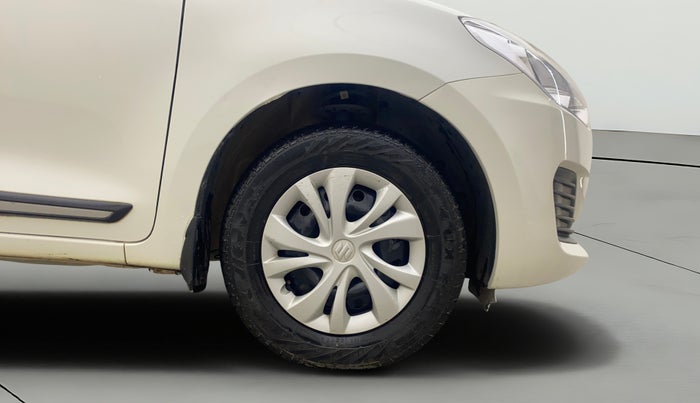 2023 Maruti Swift VXI CNG, CNG, Manual, 14,107 km, Right Front Wheel