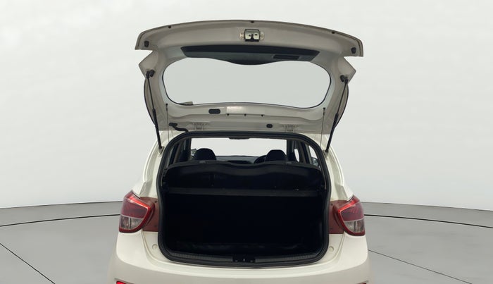 2016 Hyundai Grand i10 MAGNA 1.2 KAPPA VTVT, Petrol, Manual, 78,569 km, Boot Door Open