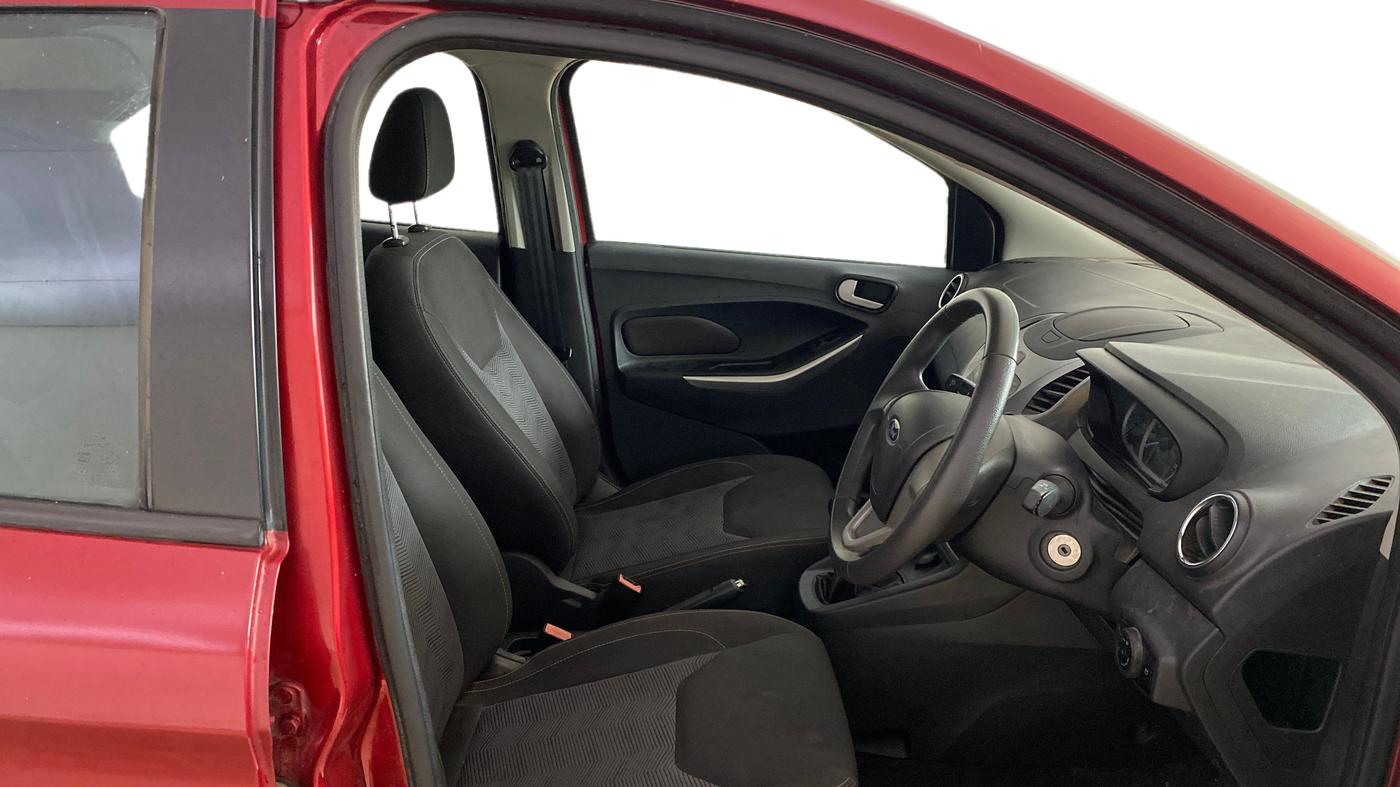 2017 Ford Figo Aspire TITANIUM 1.2 PETROL, Petrol, Manual, 16,501 km, Right Side Front Door Cabin