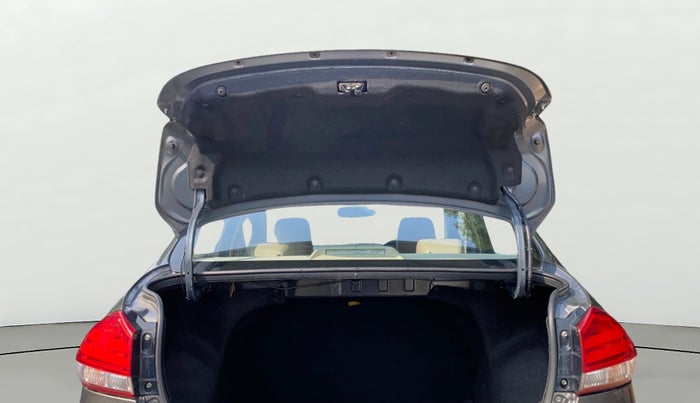 2019 Maruti Ciaz ALPHA 1.5 SHVS PETROL, Petrol, Manual, 96,651 km, Boot Door Open