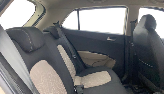 2014 Hyundai Grand i10 ASTA 1.1 CRDI (O), Diesel, Manual, 81,419 km, Right Side Rear Door Cabin