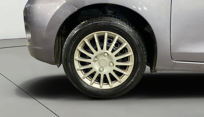 2014 Maruti Celerio VXI, Petrol, Manual, 82,299 km, Left Front Wheel