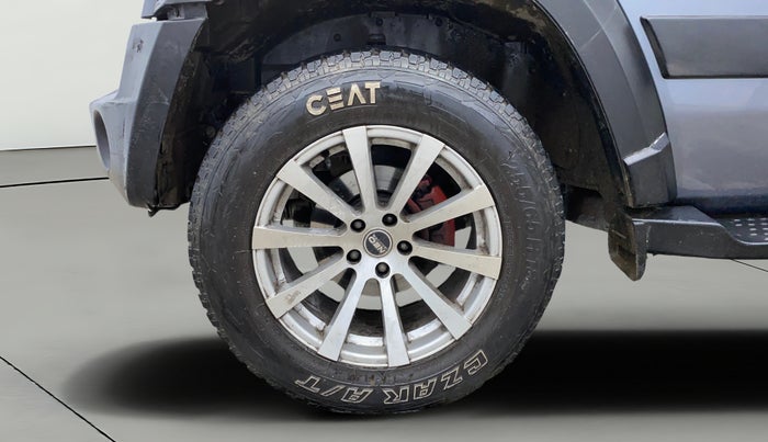 2022 Mahindra Thar LX HARD TOP 4WD MT, Diesel, Manual, 52,746 km, Left Front Wheel