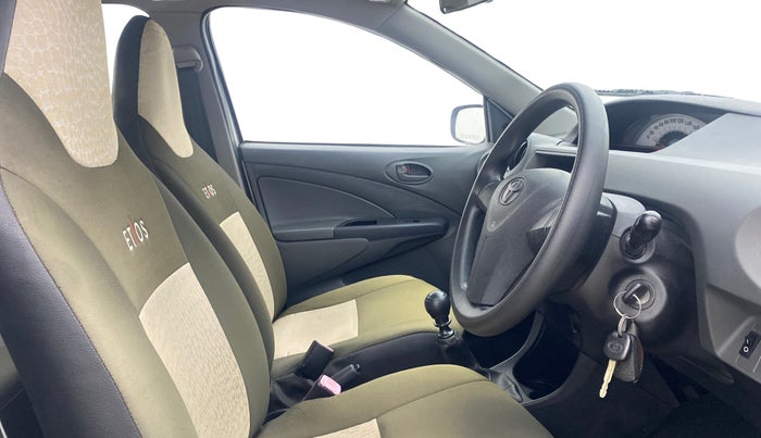 2013 Toyota Etios GD, Diesel, Manual, 34,119 km, Right Side Front Door Cabin