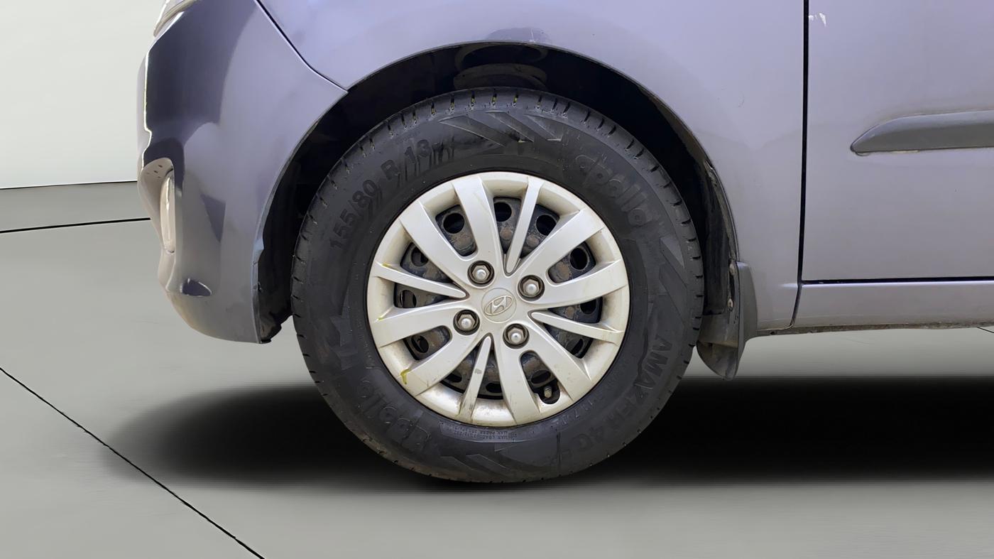 2014 Hyundai i10 SPORTZ 1.1, Petrol, Manual, 20,612 km, Left Front Wheel