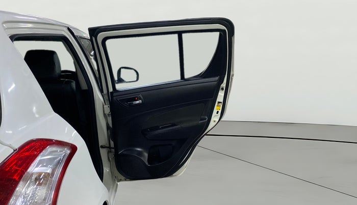2015 Maruti Swift VXI, Petrol, Manual, 1,15,730 km, RHS Rear Door
