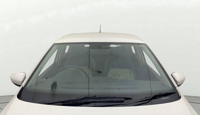 2017 Volkswagen Polo COMFORTLINE 1.2L, Petrol, Manual, 82,094 km, Front Windshield