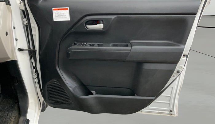 2024 Maruti New Wagon-R VXI CNG 1.0, CNG, Manual, 19,545 km, Driver Side Door Panels Control