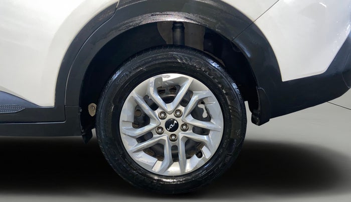 2023 KIA CARENS  PREMIUM 1.5 TURBO PETROL IMT 7 STR, Petrol, Manual, 45,765 km, Left Rear Wheel